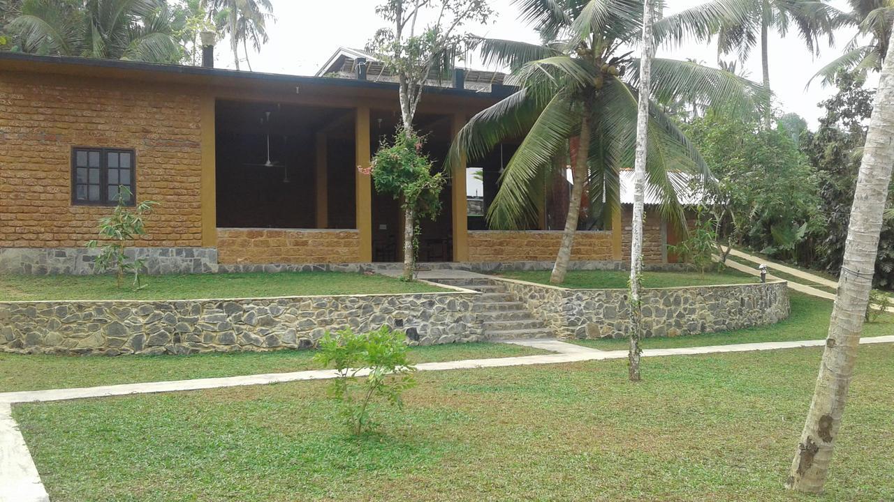Happy Man Village Bentota Exterior photo